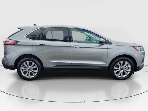 Silver Metallic 2024 Ford Edge Titanium