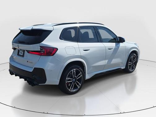 2024 BMW X1 M35i