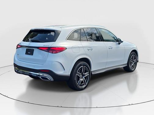 2026 Mercedes-Benz GLC 300 Base 4MATIC