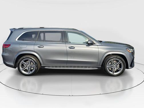 2026 Mercedes-Benz GLS 450 