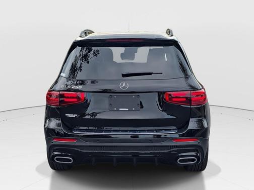 2026 Mercedes-Benz GLB 250 Base