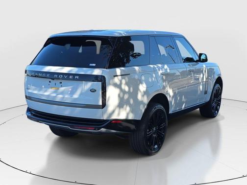 2023 Land Rover Range Rover P400 SE
