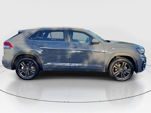 2021 Volkswagen Atlas Cross Sport 3.6L V6 SE w/Technology R-Line