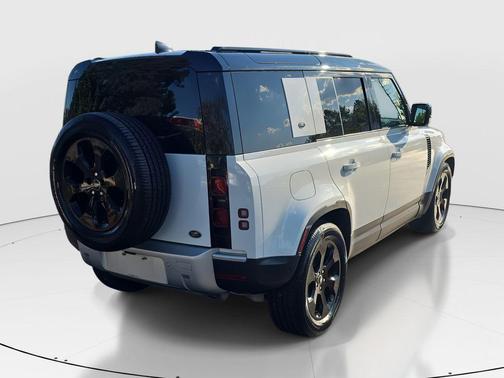 2021 Land Rover Defender 110 S