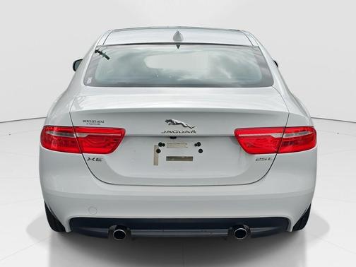 2017 Jaguar XE 25t Premium