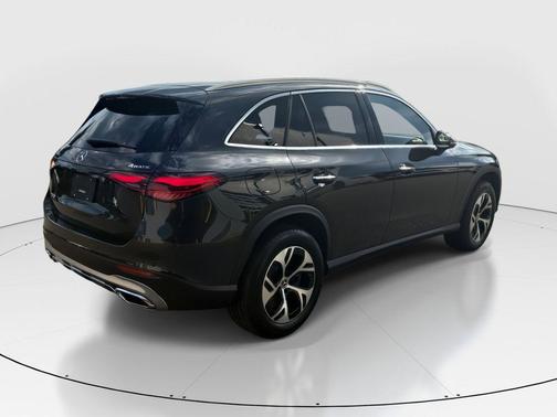 2026 Mercedes-Benz GLC 350e