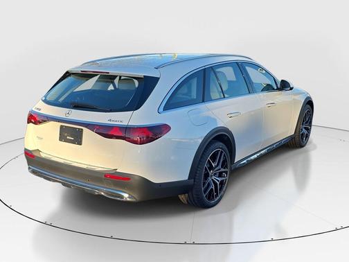 2026 Mercedes-Benz E-Class E 450