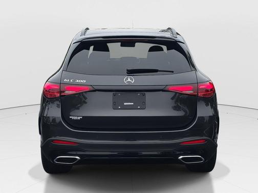2026 Mercedes-Benz GLC 300 Base