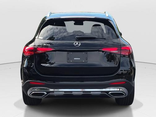 2026 Mercedes-Benz GLC 300 Base