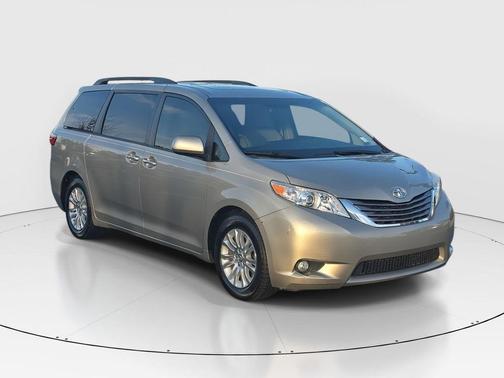 2015 Toyota Sienna L