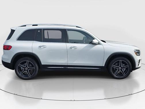 2026 Mercedes-Benz GLB 250 Base