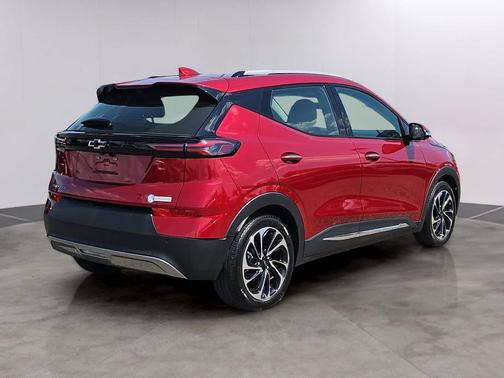 Radiant Red Tintcoat 2023 Chevrolet Bolt EUV FWD Premier