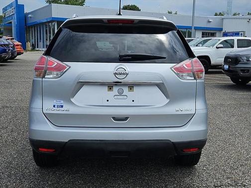 2015 Nissan Rogue SV