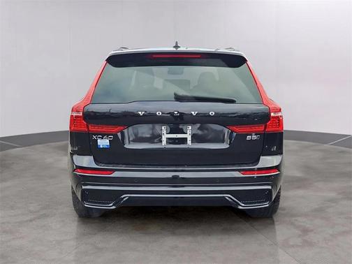 2025 Volvo XC60 B5 Core