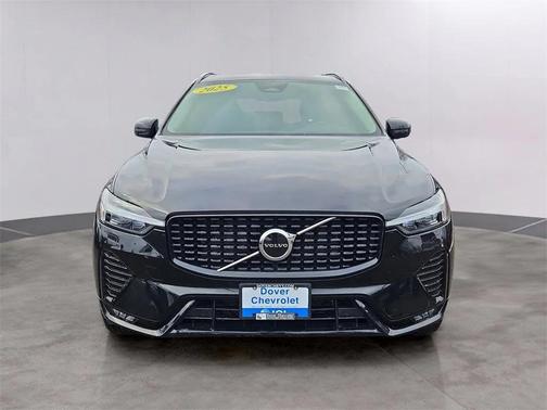 2025 Volvo XC60 B5 Core
