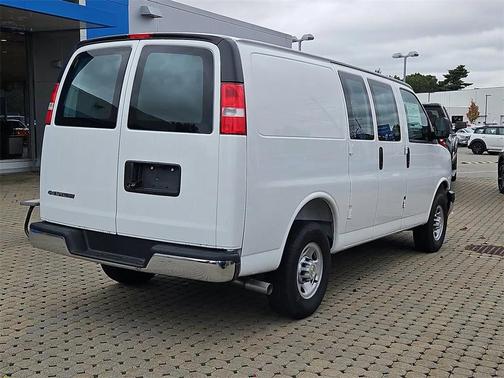 2025 Chevrolet Express 2500 RWD 2500 Regular Wheelbase WT