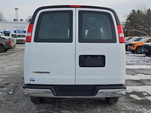 2024 Chevrolet Express 2500 RWD 2500 Regular Wheelbase WT