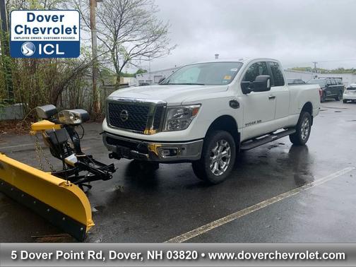 Glacier White 2017 Nissan Titan XD SV