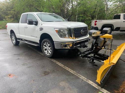 Glacier White 2017 Nissan Titan XD SV
