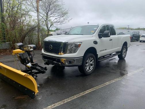Glacier White 2017 Nissan Titan XD SV
