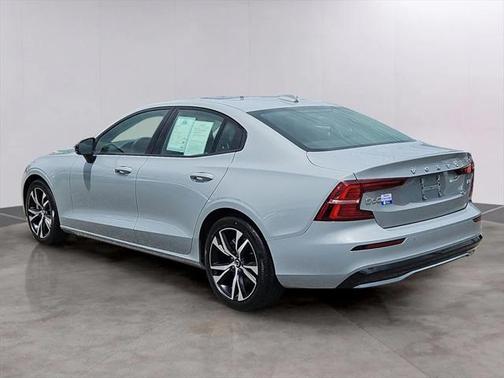 2025 Volvo S60 B5 Core