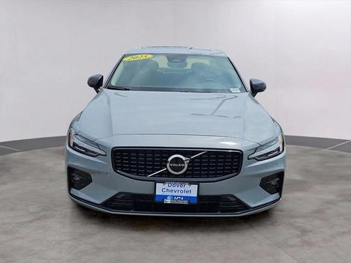 2025 Volvo S60 B5 Core