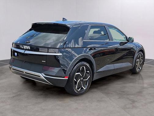 2022 Hyundai IONIQ 5 SE