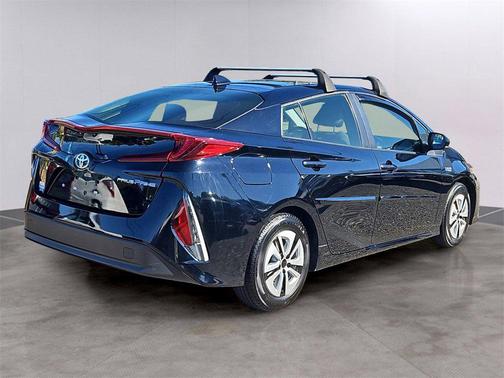 2021 Toyota Prius Prime LE