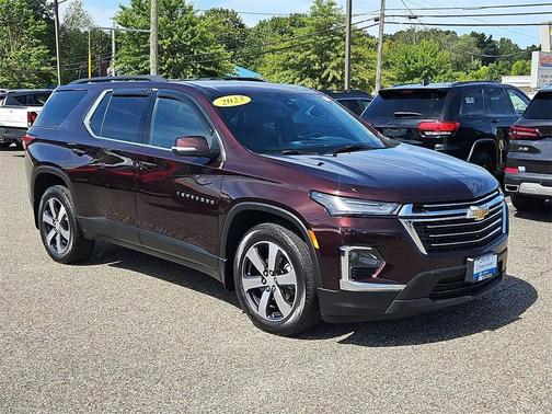 2023 Chevrolet Traverse LT Leather