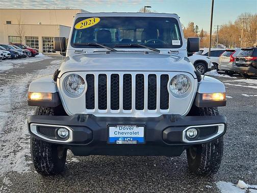 2023 Jeep Gladiator Sport S