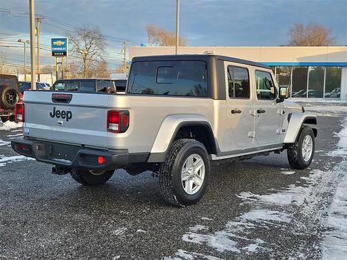 2023 Jeep Gladiator Sport S