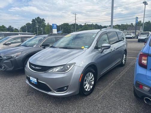 2019 Chrysler Pacifica Touring L