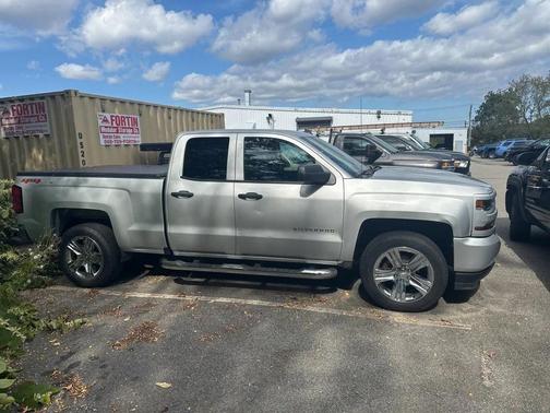 2019 Chevrolet Silverado 1500 Custom