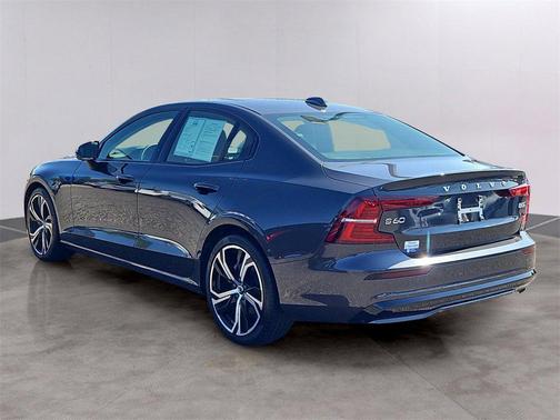 2025 Volvo S60 B5 Core