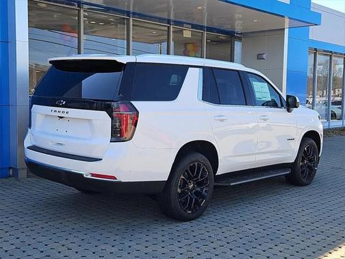 2025 Chevrolet Tahoe LS