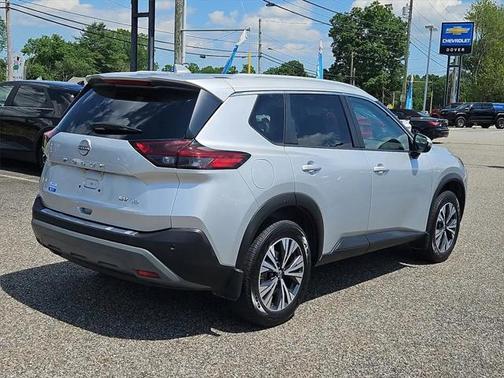 2022 Nissan Rogue SV