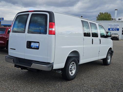 2025 Chevrolet Express 2500 RWD 2500 Regular Wheelbase WT