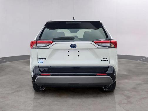 2021 Toyota RAV4 Hybrid SE
