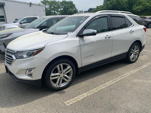 Iridescent Pearl Tricoat 2018 Chevrolet Equinox Premier