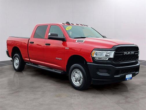 2020 RAM 2500 Tradesman Crew Cab 4X4 6'4' Box