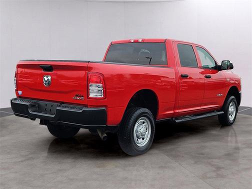 2020 RAM 2500 Tradesman Crew Cab 4X4 6'4' Box