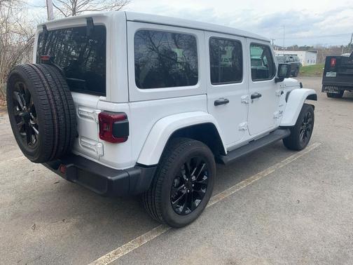 Bright White Clearcoat 2023 Jeep Wrangler 4xe Sahara