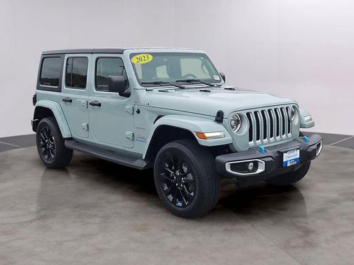 Earl Clearcoat 2023 Jeep Wrangler 4xe Sahara