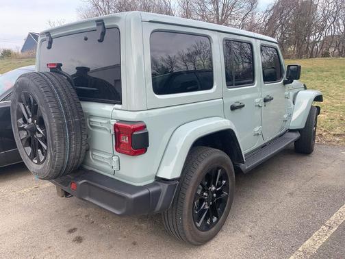 Earl Clearcoat 2024 Jeep Wrangler 4xe Sahara