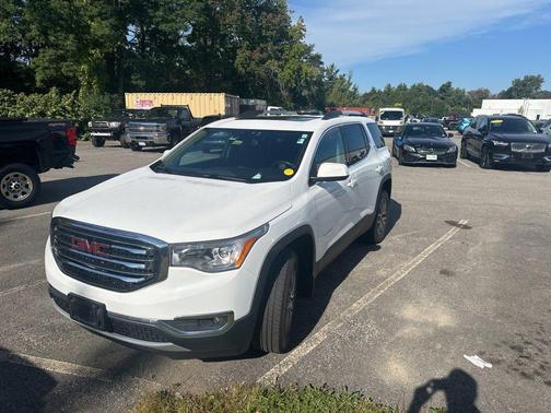 2017 GMC Acadia SLE-2