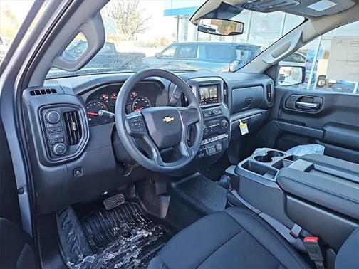 2025 Chevrolet Silverado 1500 WT