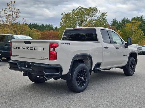 2026 Chevrolet Silverado 2500 Custom
