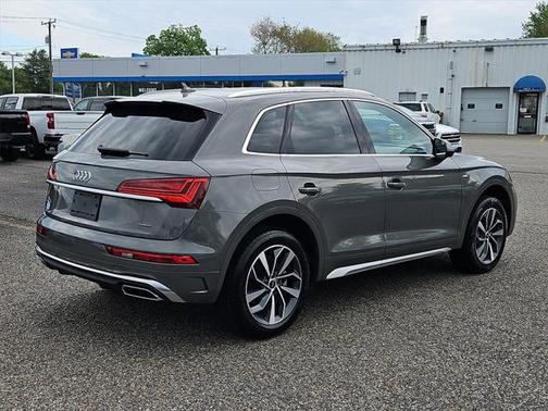 2023 Audi Q5 45 S line Premium Plus