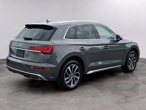 2023 Audi Q5 45 S line Premium Plus