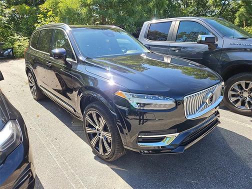 2025 Volvo XC90 B6 Plus 7-Seater